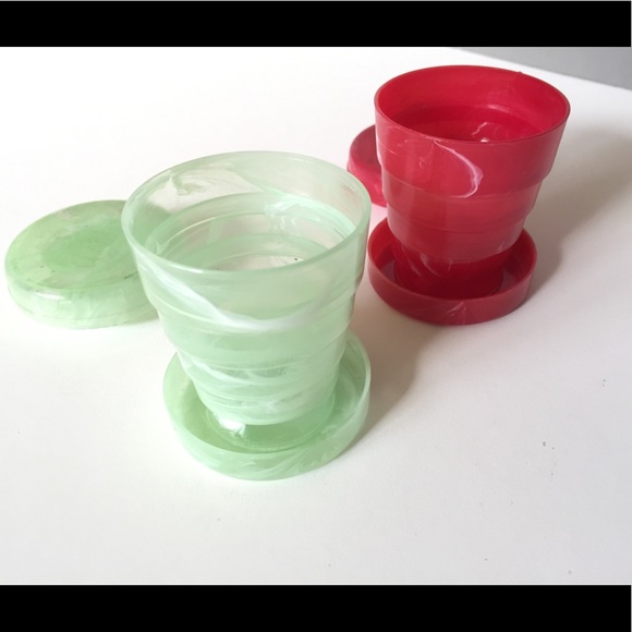 2 MCM Vintage Collapsible Cups with lid. Rare find at this condition! - Picture 3 of 14